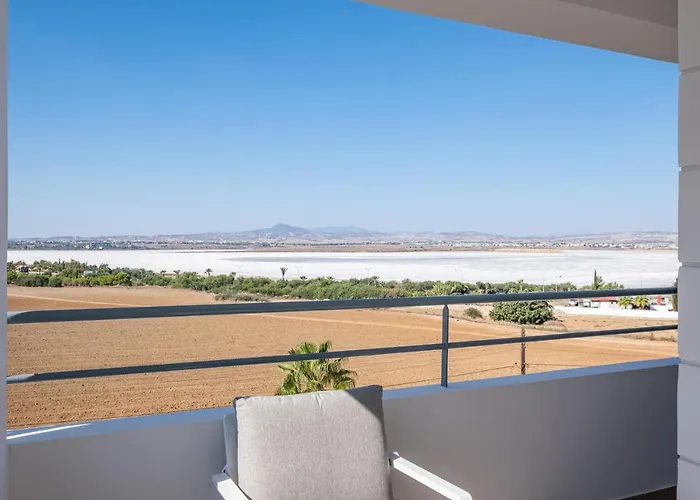 The Saline Views Makenzy Апартаменты *